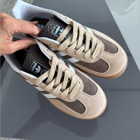 Adidas Gazelle Brown and White Sneakers - Picture 4 of 4